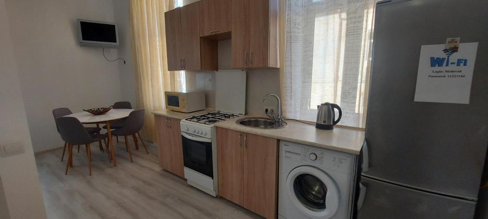 White Rooms On City Center Lviv Exterior photo
